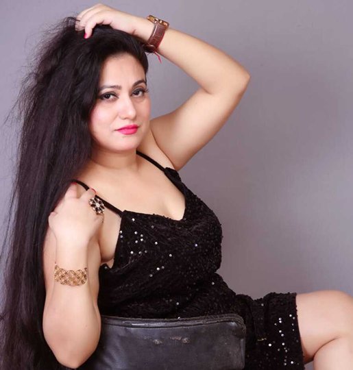 Actress Tanuja Chadha Has Many Successfully Hindi & Bhojpuri Released Films To Her Credit