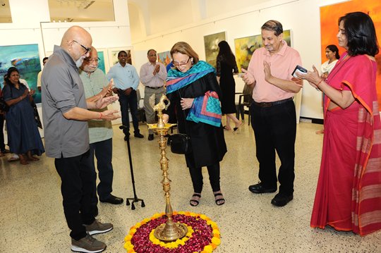 Dr Pheroza Godrej Inaugurated 14th Solo Show Of Artist Neena Singh In Jehangir Art Gallery