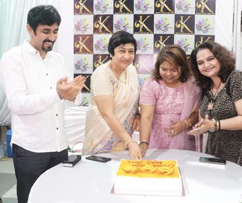 MLA Dr  Bharati Tai Lavekar Inaugurated KAK’S SALON