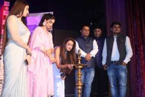 Tinu Verma, Dheeraj Kumar, Meghna Naidu, ACP Sanjay Patil At The Rashtriya Achiever Award Organized By Sanjeev Kumar