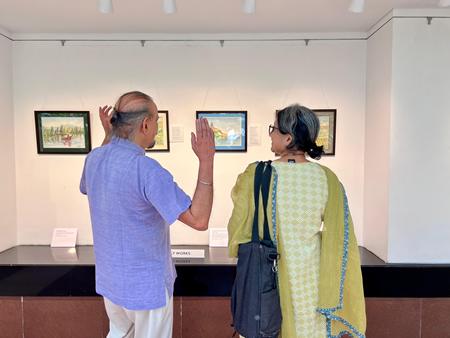 “Home & Abroad” Dr. Mohan Luthra’s Exhibition Explores Beauty and Truth at Jehangir Art Gallery